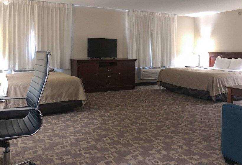 호텔 Quality Inn I70 At Wanamaker