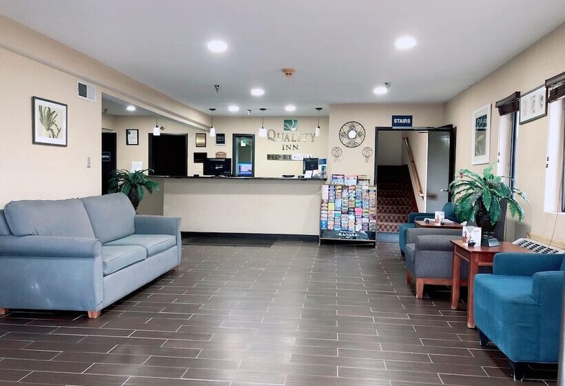 호텔 Quality Inn I70 At Wanamaker