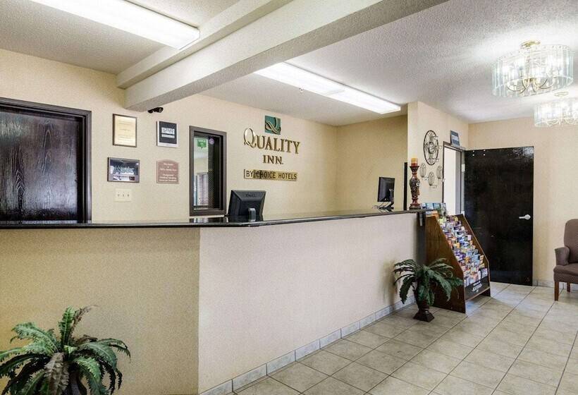 호텔 Quality Inn I70 At Wanamaker