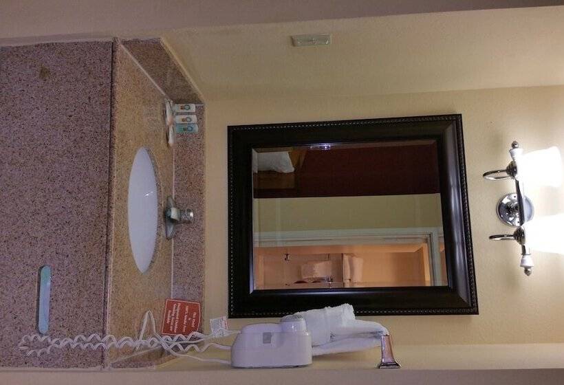 호텔 Quality Inn I70 At Wanamaker