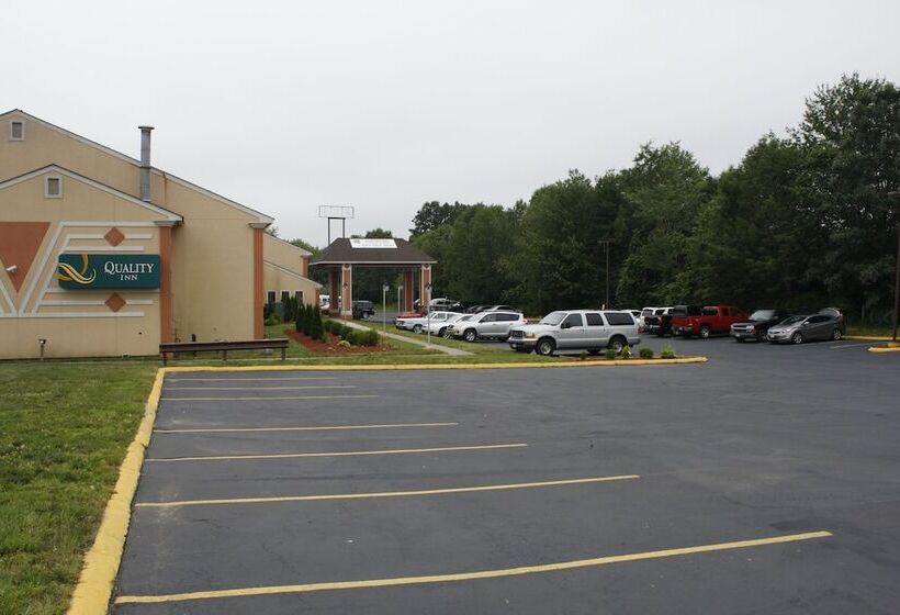 Отель Quality Inn Plainfield I 395