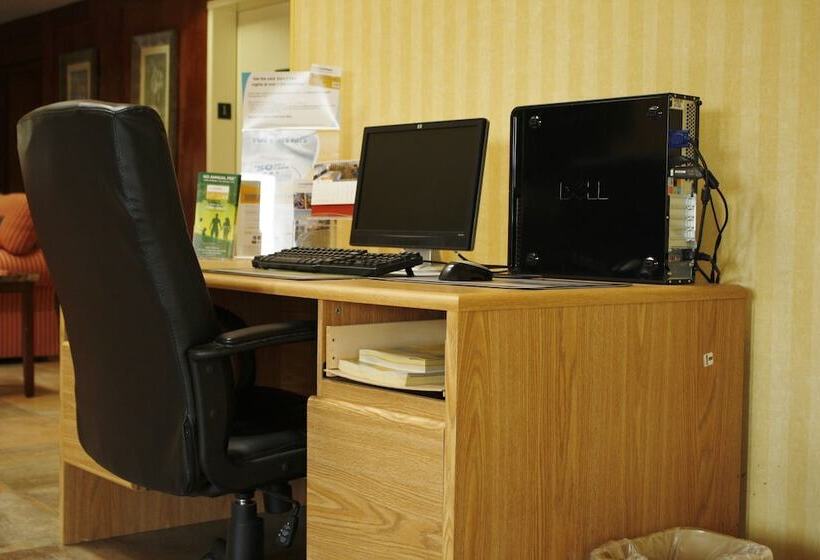 Отель Quality Inn Plainfield I 395