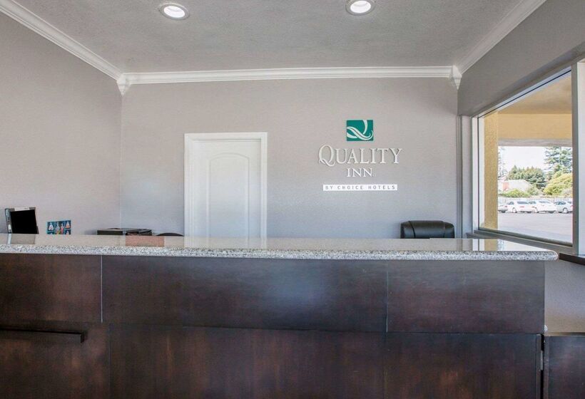 Отель Quality Inn