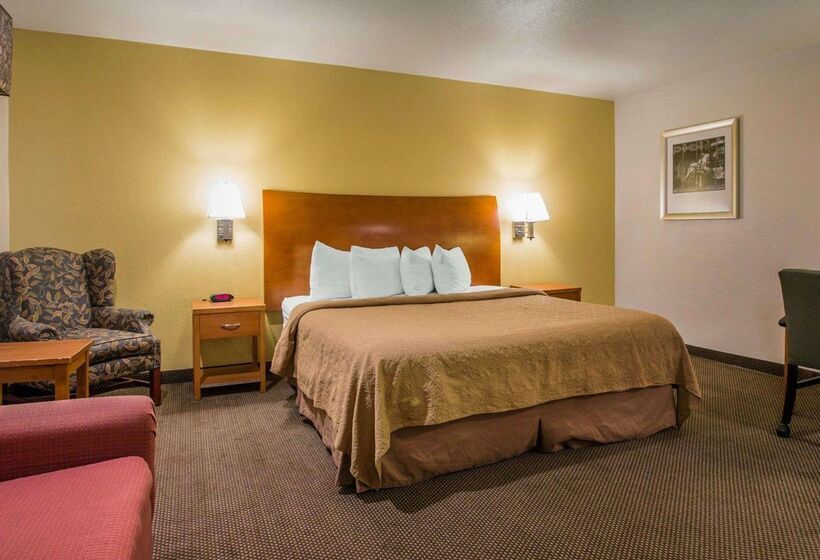 Отель Quality Inn