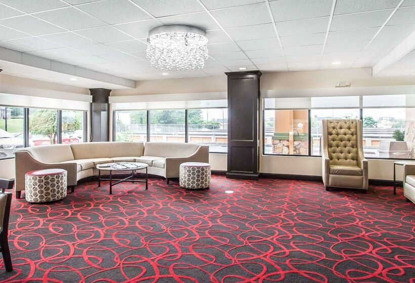 هتل Spark By Hilton Tuscaloosa University