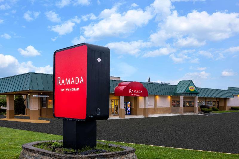 فندق Ramada By Wyndham Rome / Verona