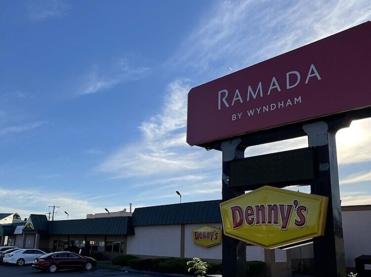 فندق Ramada By Wyndham Rome / Verona