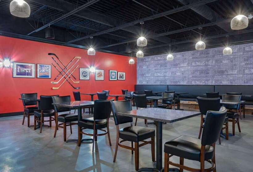 هتل Ramada By Wyndham Windsor Locks