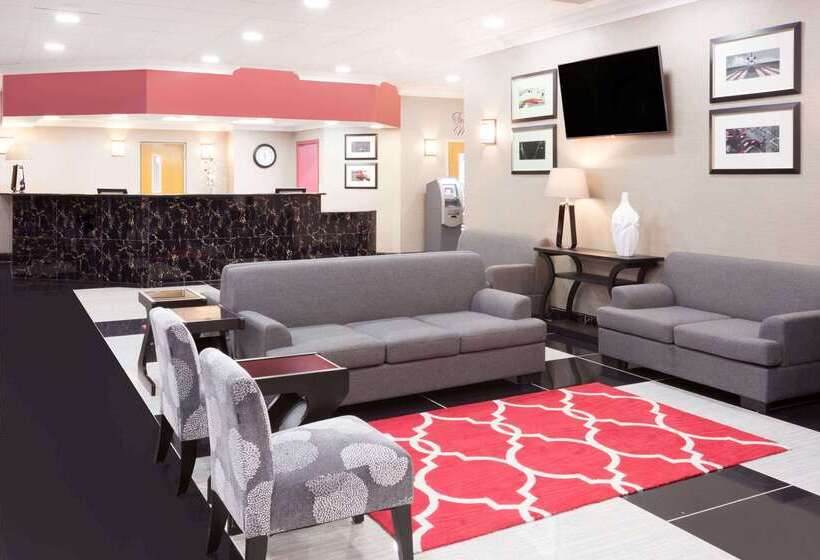 هتل Ramada Plaza By Wyndham Chicago North Shore