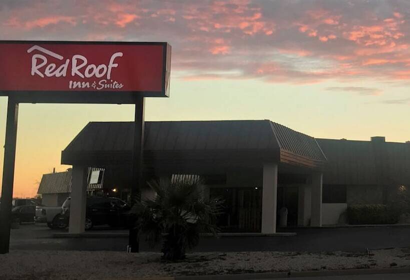 בית מלון כפרי Red Roof Inn & Suites San Angelo