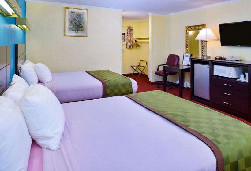 فندق Rodeway Inn Orleans  Cape Cod