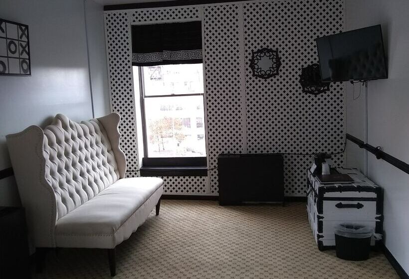 בית מלון כפרי The Charles Inn At Vacationland Inns