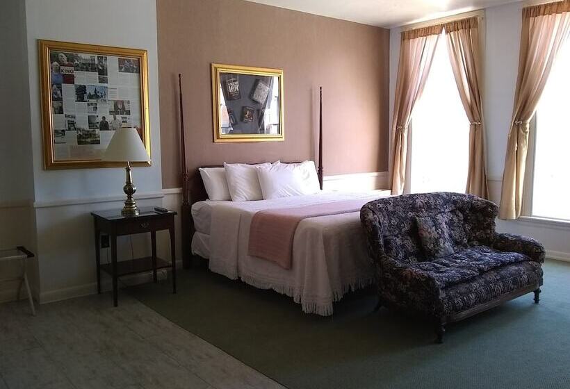 בית מלון כפרי The Charles Inn At Vacationland Inns