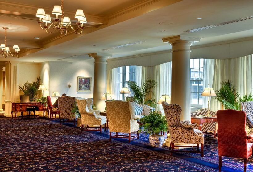 Отель Nittany Lion Inn