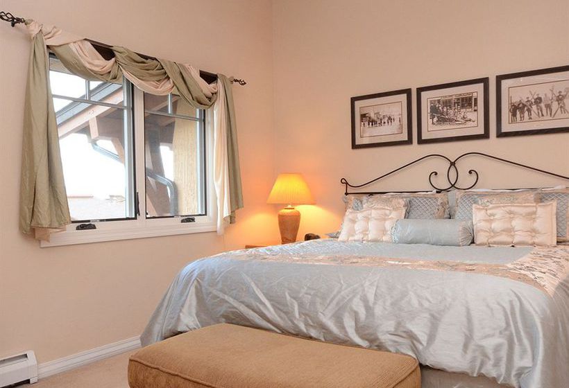 Отель The Phoenix at Steamboat