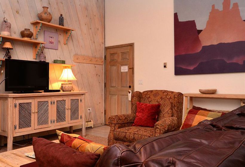 Отель The Phoenix at Steamboat