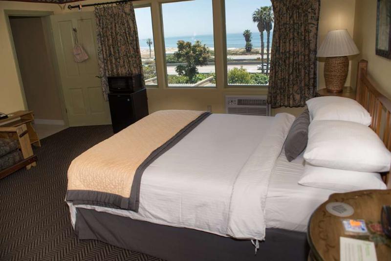 酒店 The Pierpont Inn