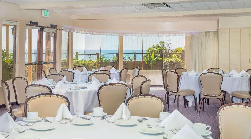 酒店 The Pierpont Inn