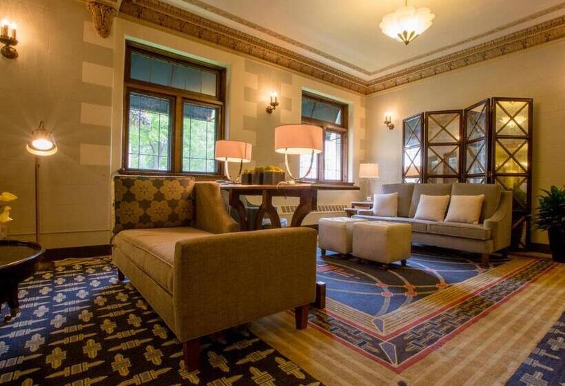 The Plaza Hotel   Milwaukee