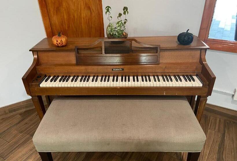 Travelodge By Wyndham Water S Edge Hotel   Racine