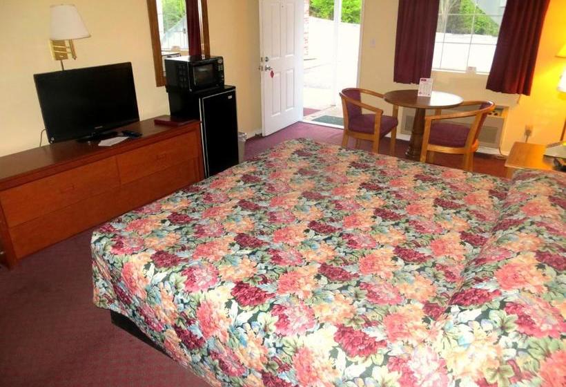 فندق على الطريق Peach Tree Inn