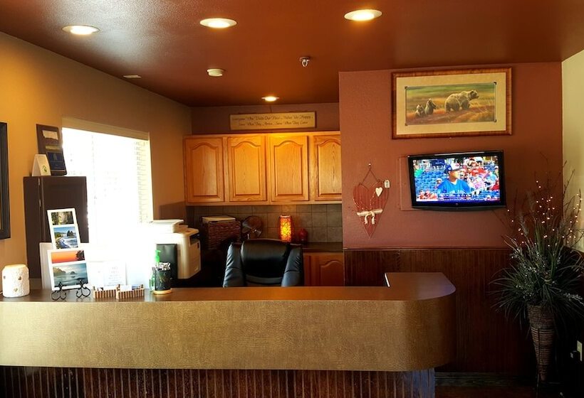 Pacific Inn Motel