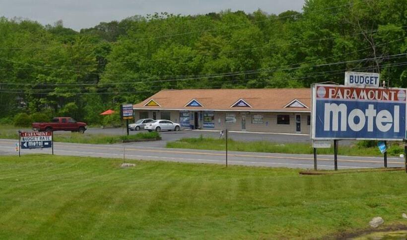 Paramount Motel