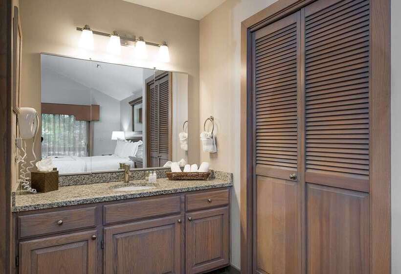 Park Plaza Resort, Ascend Hotel Collection