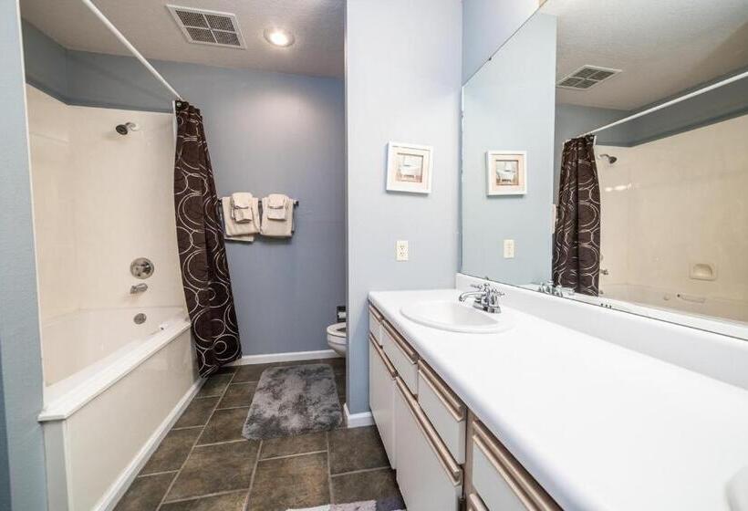 Pointe Royale Golf Resort