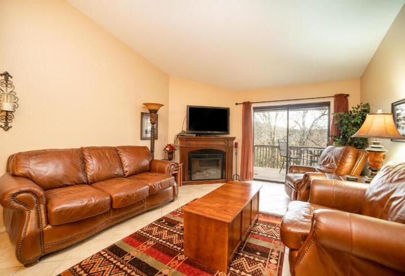 Pointe Royale Golf Resort