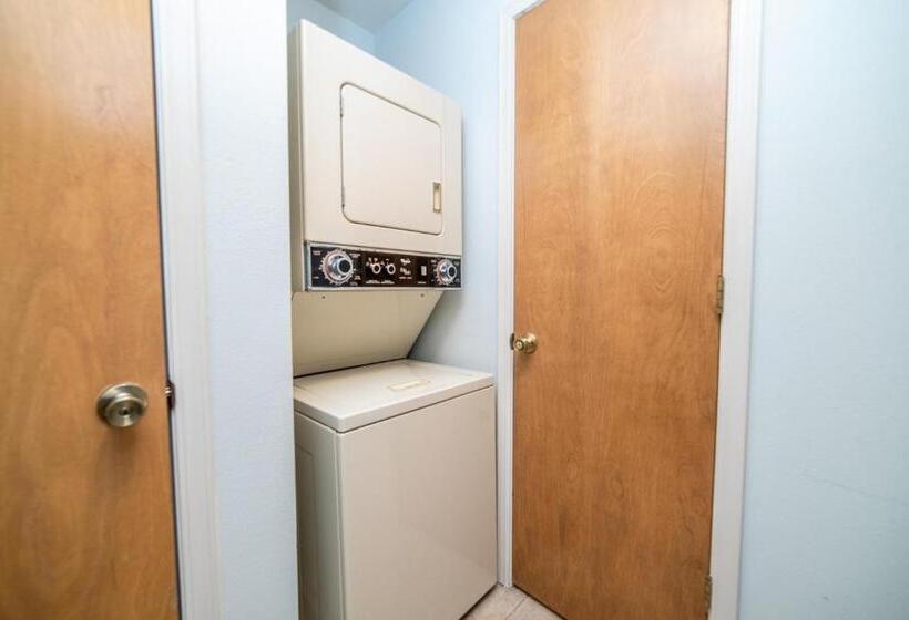 Pointe Royale Golf Resort