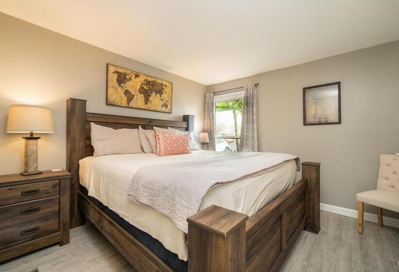 Pointe Royale Golf Resort