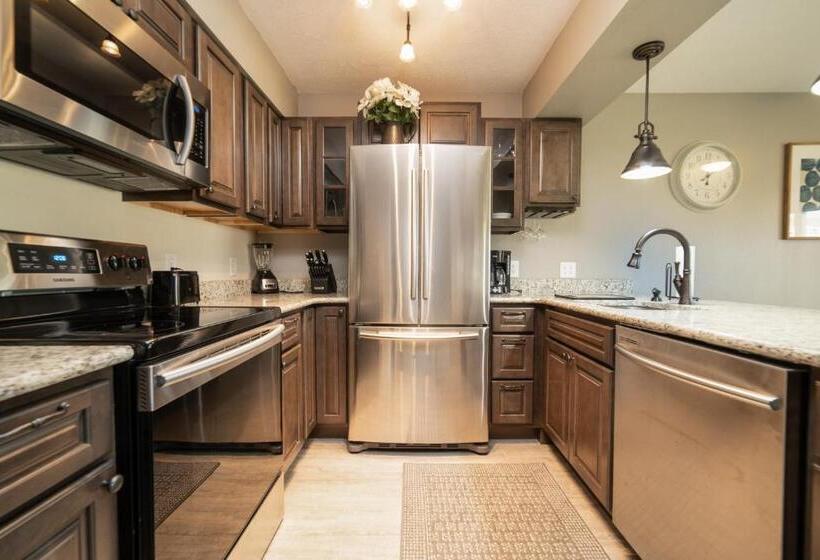 Pointe Royale Golf Resort