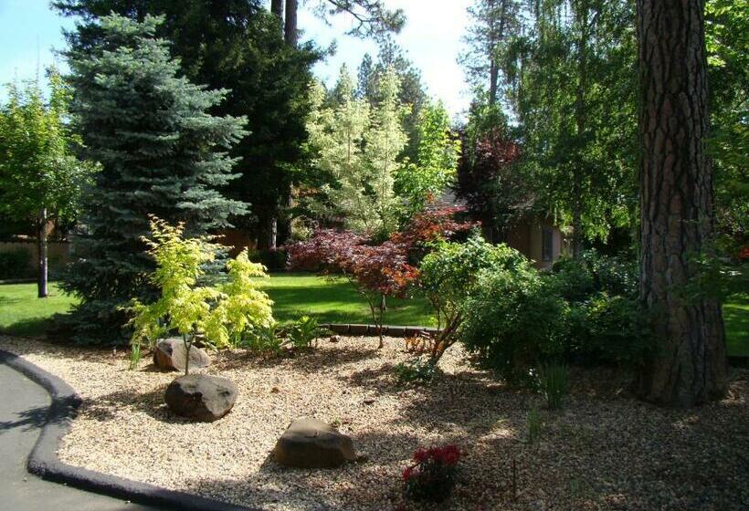 Ponderosa Gardens Motel