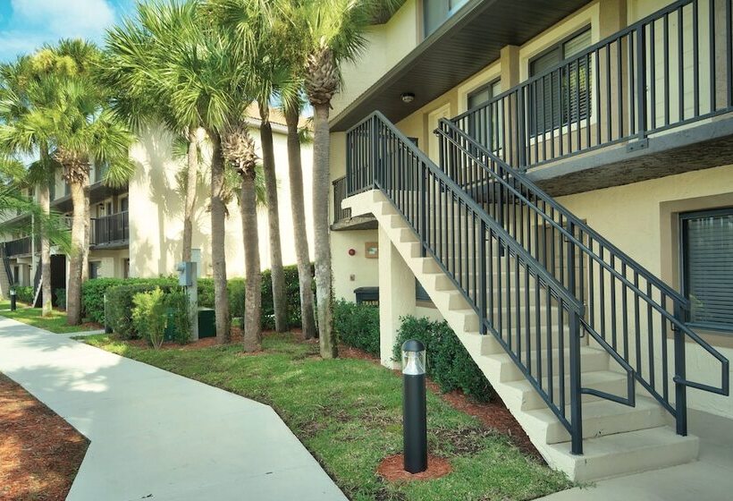 منتجع Club Wyndham Orlando International