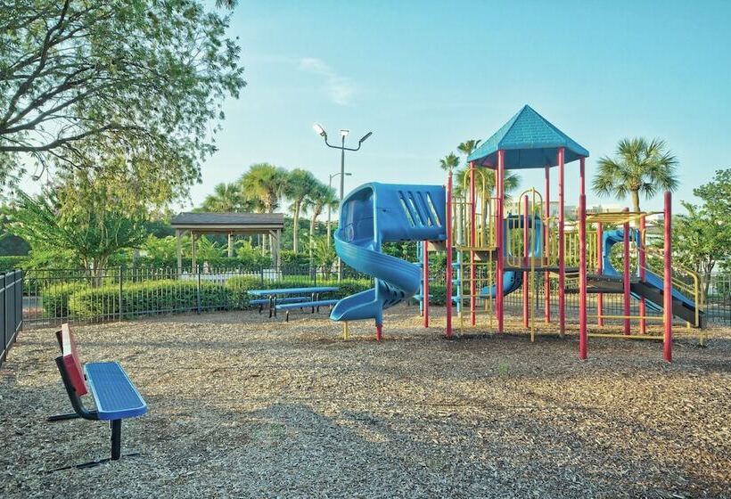 منتجع Club Wyndham Orlando International