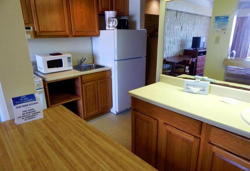 منتجع Padre South Hotel On The Beach