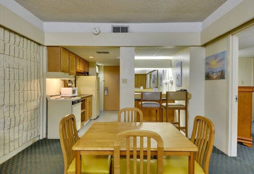 منتجع Padre South Hotel On The Beach