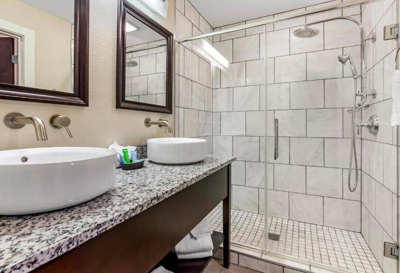 Курорт Polynesian Hotel & Suites Wisconsin Dells/lake Delton