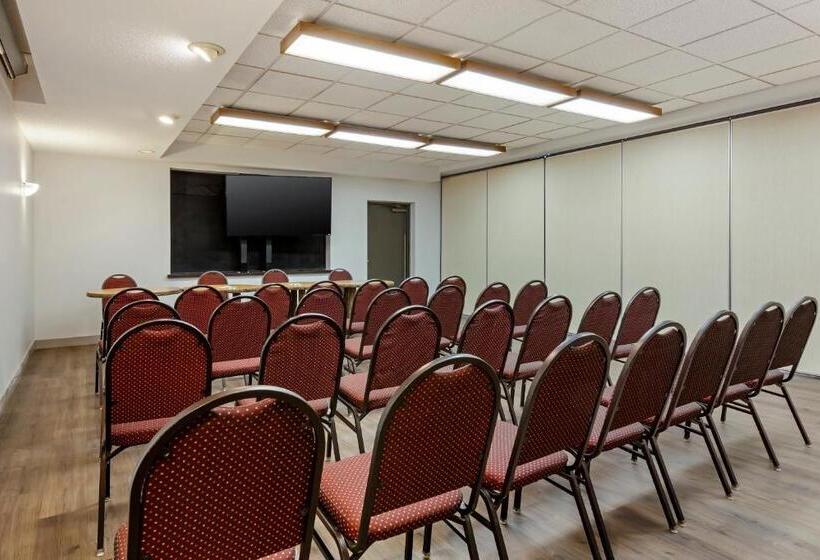 Курорт Polynesian Hotel & Suites Wisconsin Dells/lake Delton