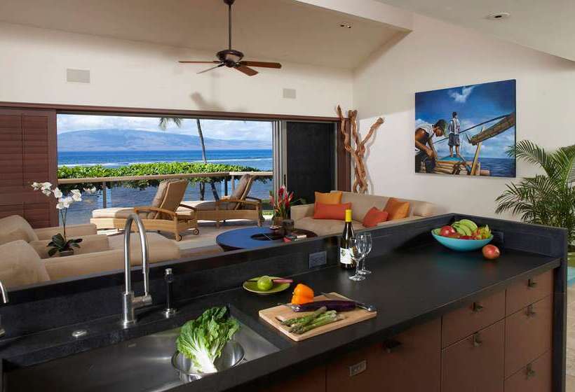 Курорт Puunoa Beach Estates