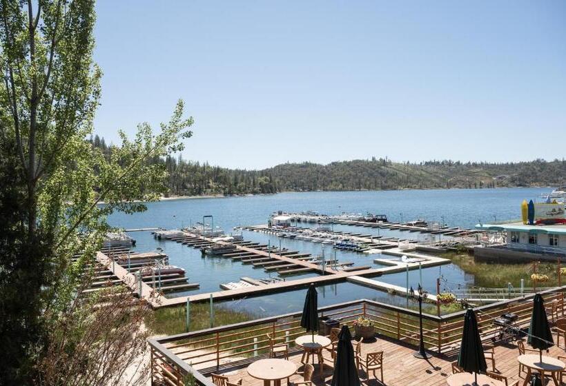 The Pines Resort & Conference Center