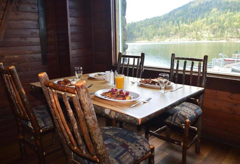 The Pines Resort & Conference Center