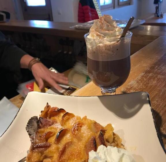 호스텔 Chez Gaby 1670