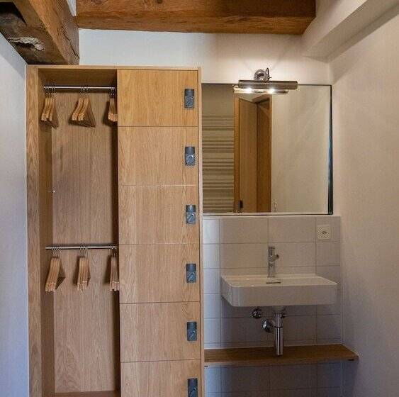 Schloss Burgdorf Youth Hostel