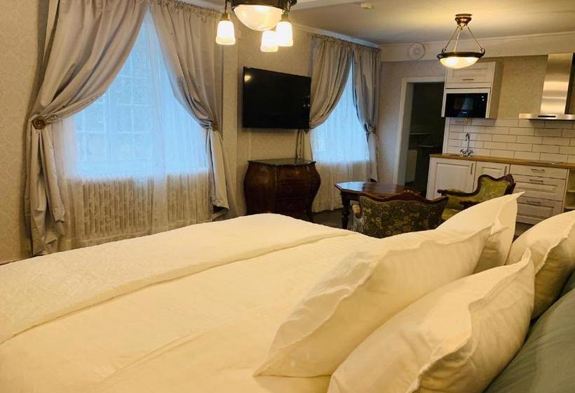 צימר Herrgardshotellet I Laxå