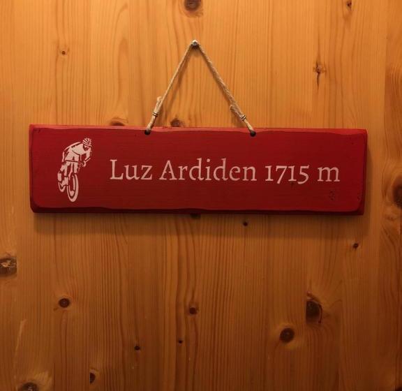 مبيت وإفطار Les Sorbiers Barèges