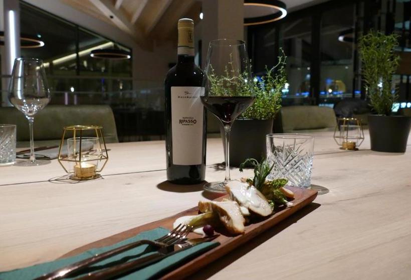 ホテル Alpchalet Bellevue