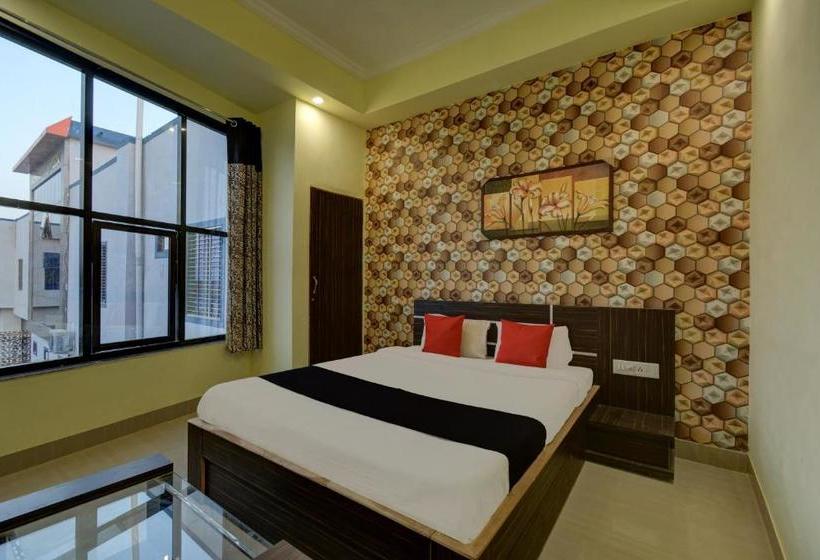 ホテル Capital O 64337 Madhuvan Pool And Resort