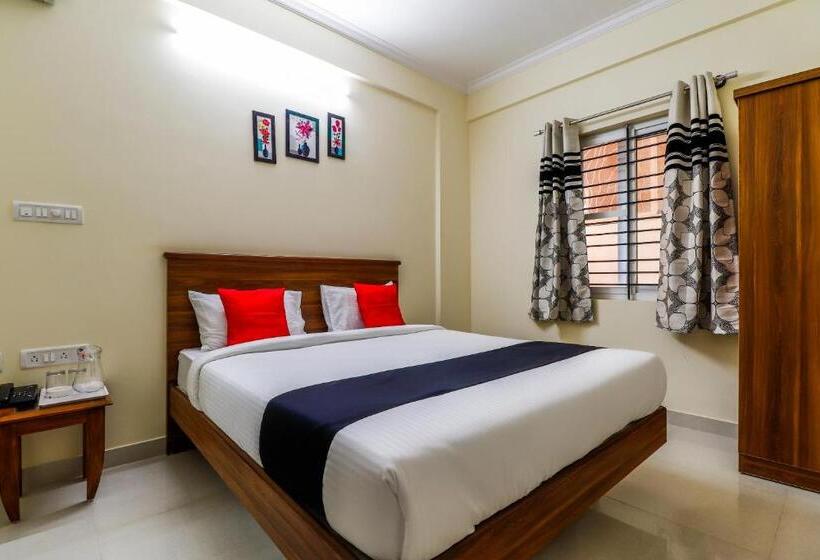 בית מלון כפרי Capital O Sln Residency